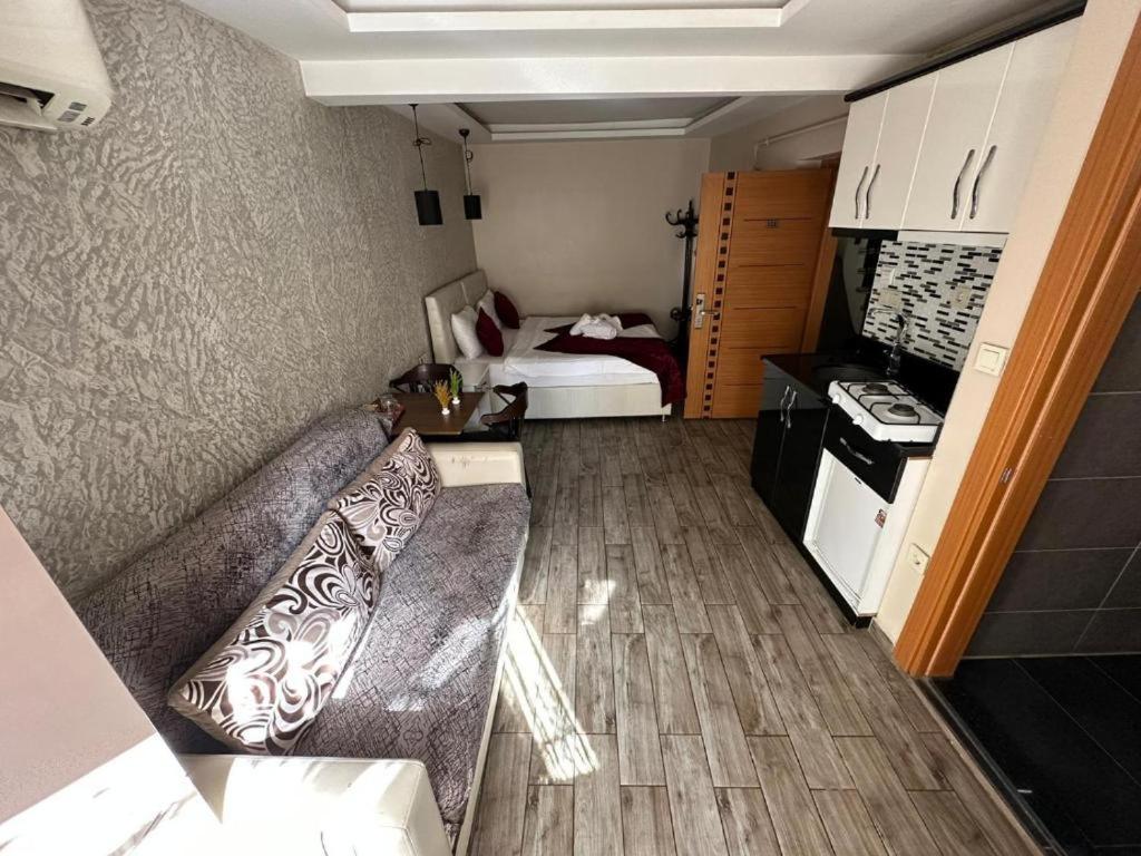 Step Suites Istanbul Exterior foto